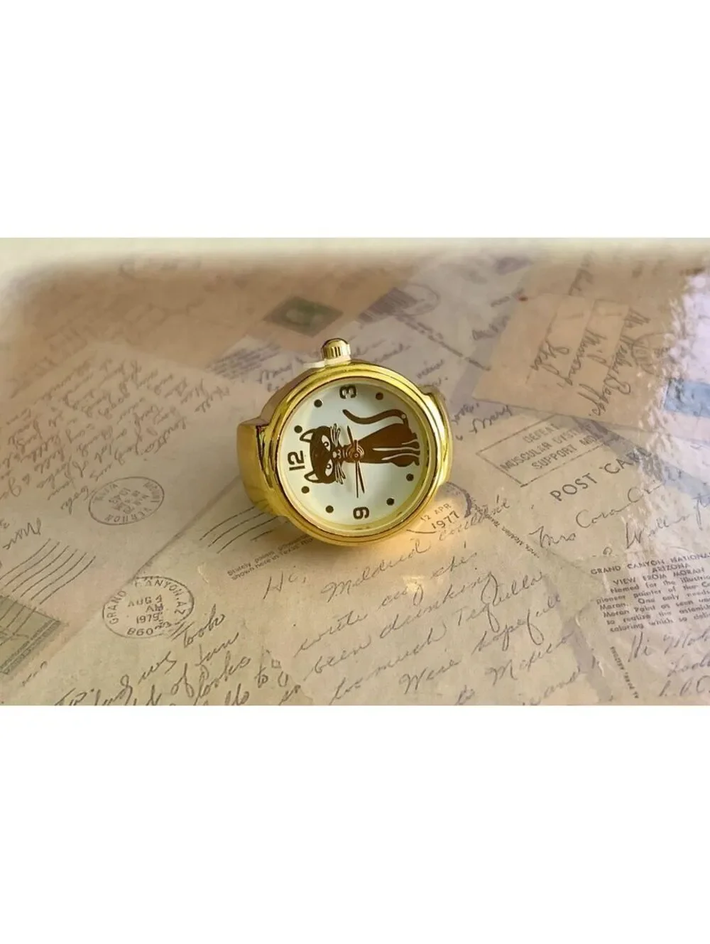 Charming Gold Tone Cat Face Ring Watch - Fun & Unique Accessory